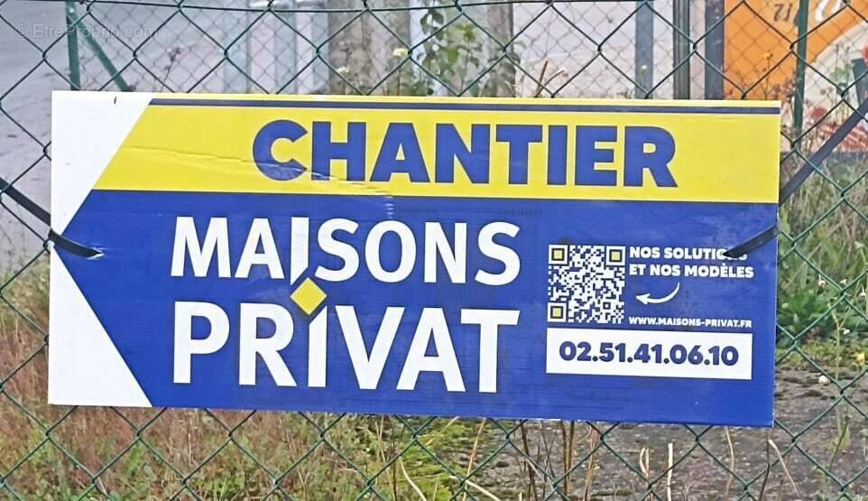 Terrain à MOUILLERON-LE-CAPTIF