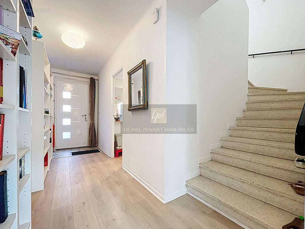 Carpentras maison de ville t4 112m² avec garage terrain 278m² - photo 8