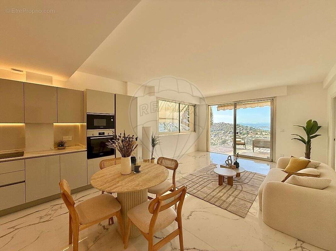 Appartement à VILLEFRANCHE-SUR-MER