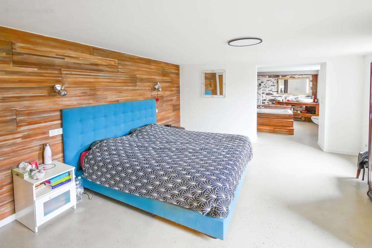 Maison à LE CHAMP-SAINT-PERE