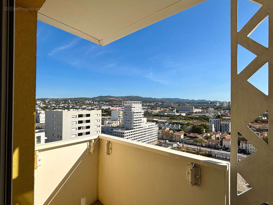 Appartement à MARSEILLE-15E