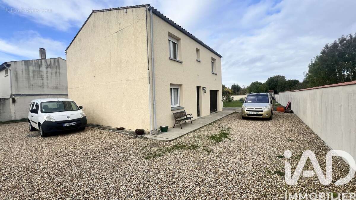 Photo 3 - Maison à CROIX-CHAPEAU