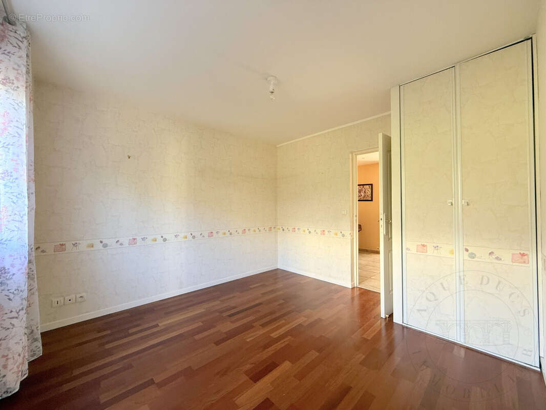 Appartement à LYON-9E