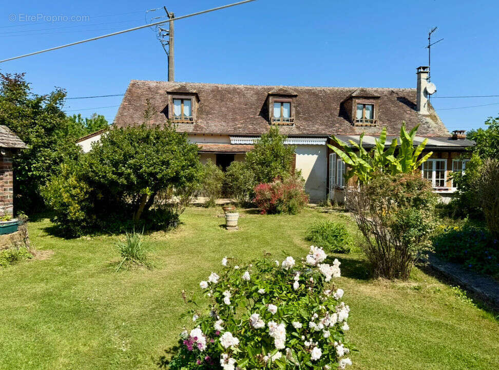 Maison à LONGUEVILLE