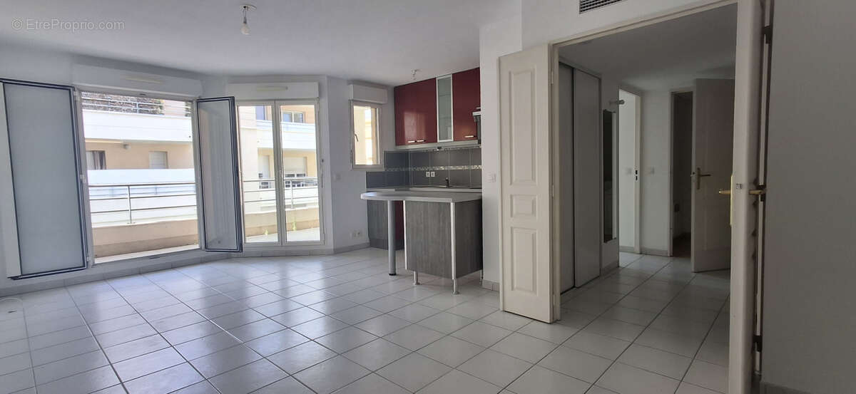 Appartement à VALLAURIS