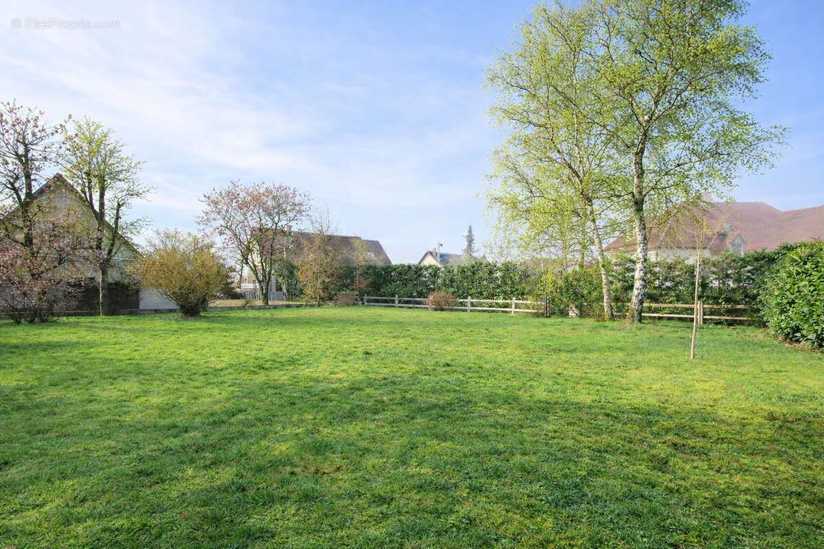 Maison à SAINT-DOULCHARD