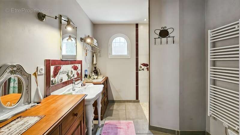 Maison de plain-pied – 132 m² avec garage– Terrain 1 000 m² – Économique et immédiatement habitable à vendre 5 pièces MOMERES (6 - photo 18