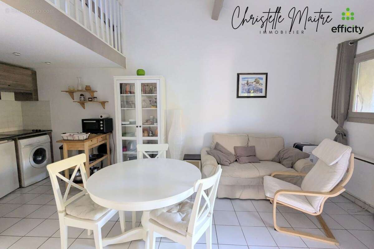 Maison 31 m² à Mouries  - photo 9