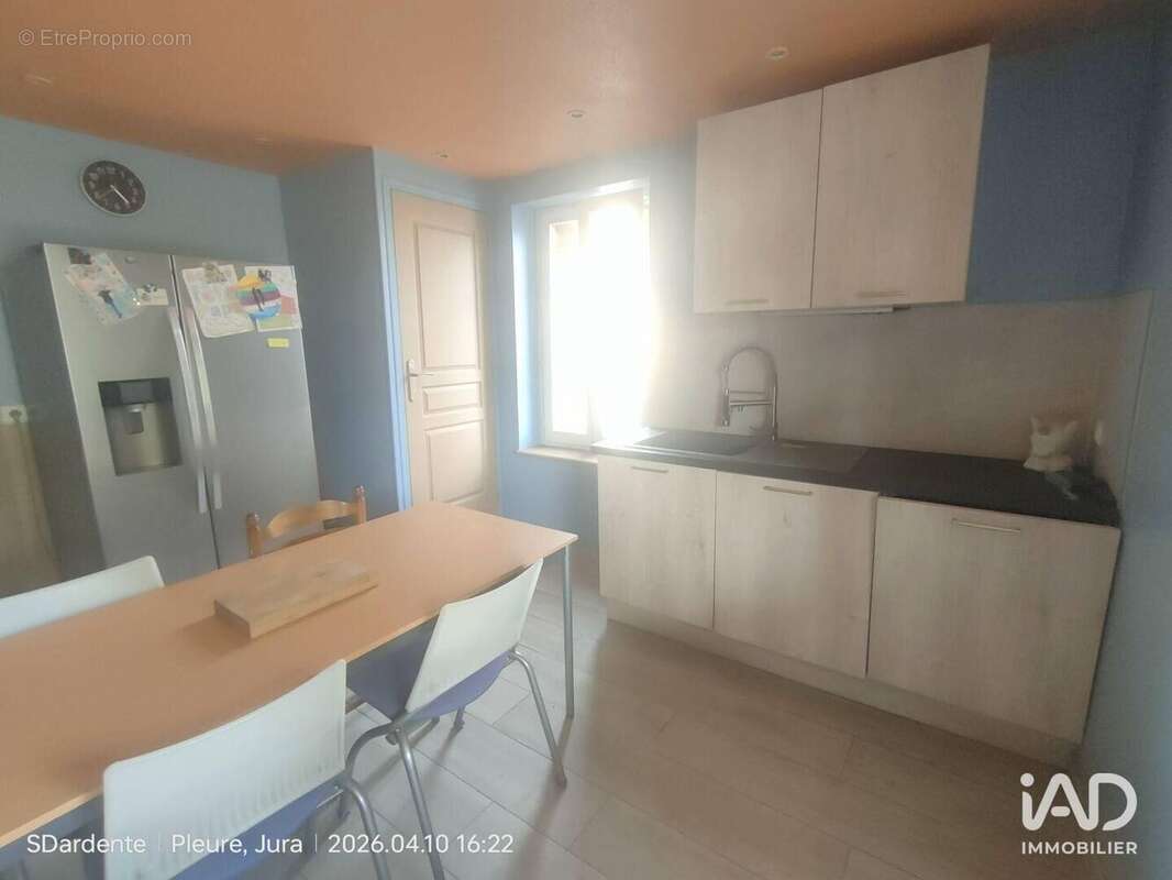Maison 207 m² à Pleure  - photo 5