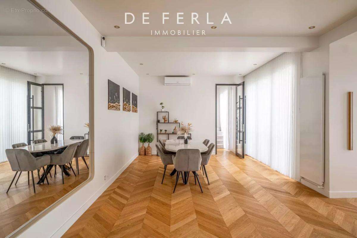 Maison à SAINT-MAUR-DES-FOSSES