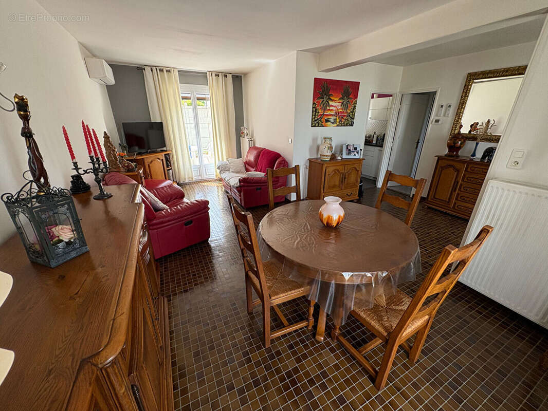 Maison à SAINT-QUENTIN