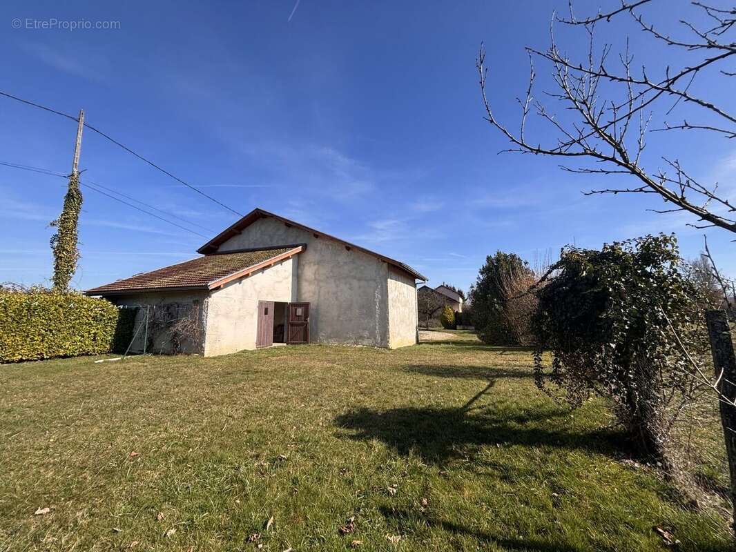 Maison à SAINT-SIMEON-DE-BRESSIEUX