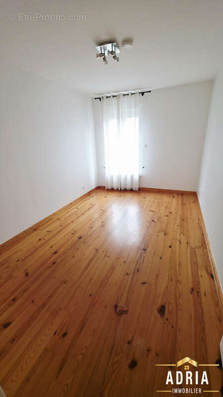 Appartement à LA MAXE