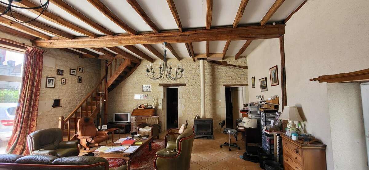 Maison 195 m² à Coussay-Les-Bois  - photo 5