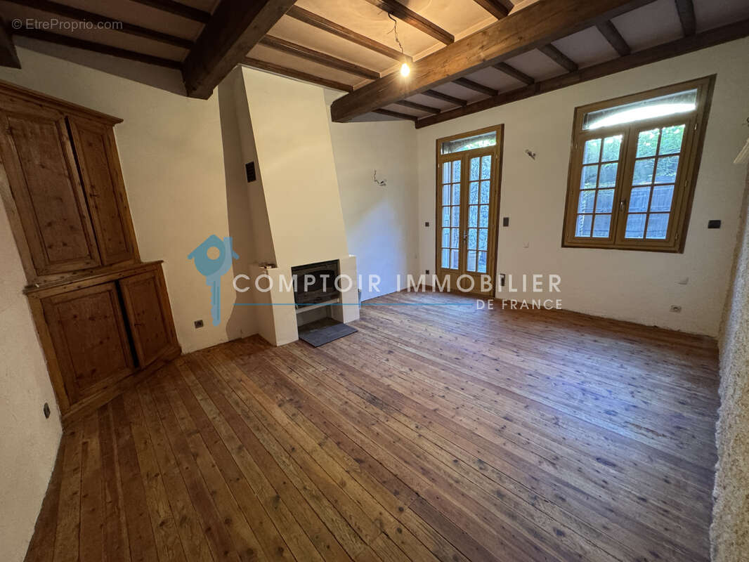 Maison de village avec local commercial et appartements à VILLEFRANCHE DE CONFLENT - photo 6