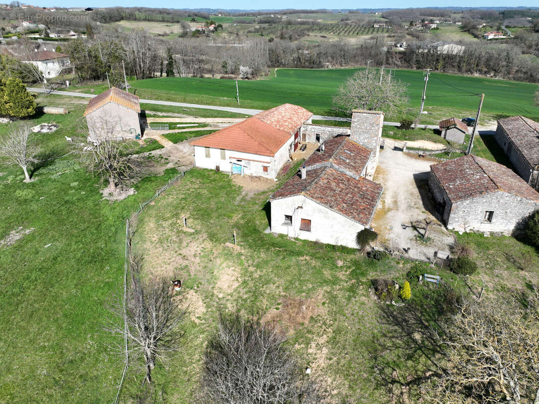 Maison à CONDEZAYGUES