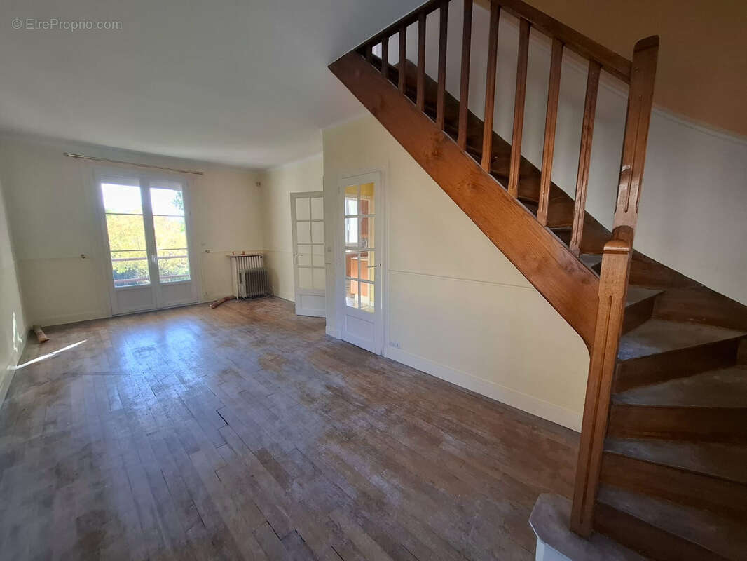 Maison à COULOMMIERS