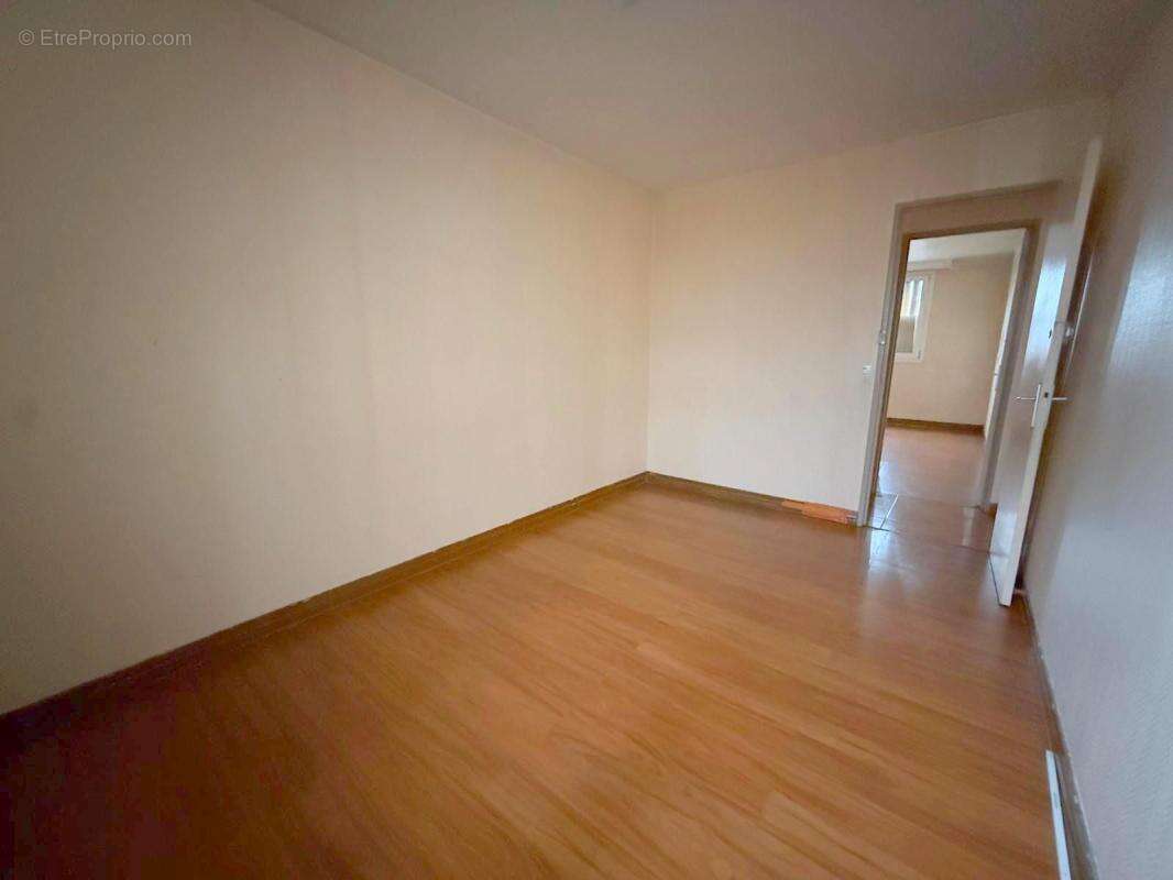 Appartement à EPINAY-SUR-SEINE