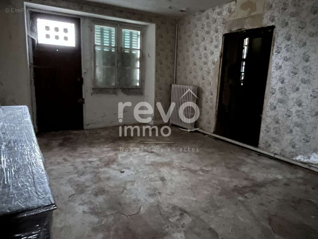 Maison à SAINT-REMY-L'HONORE