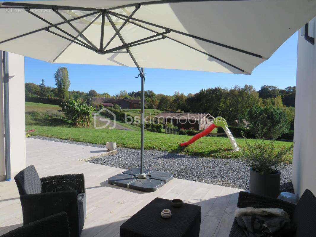Maison plain-pied récente de 135 m² dans un cadre idyllique du Bas-Armagnac, RT 2012 sous garantie décennale - photo 5