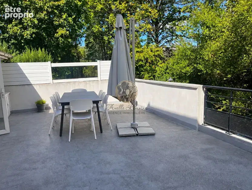 Maison coup de cœur de 88 m2avec terrasse, jardin arboré et piscine - photo 4