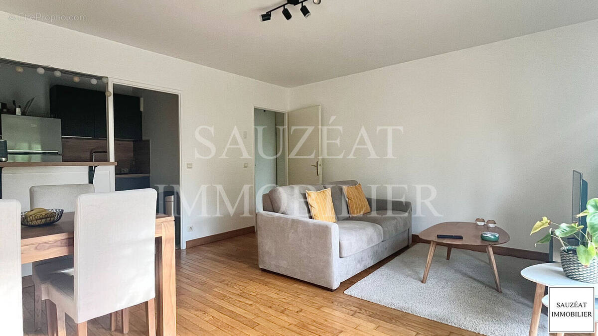 Appartement à MONTROUGE