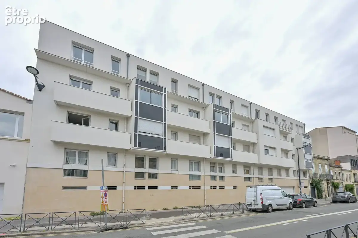 Appartement à BORDEAUX