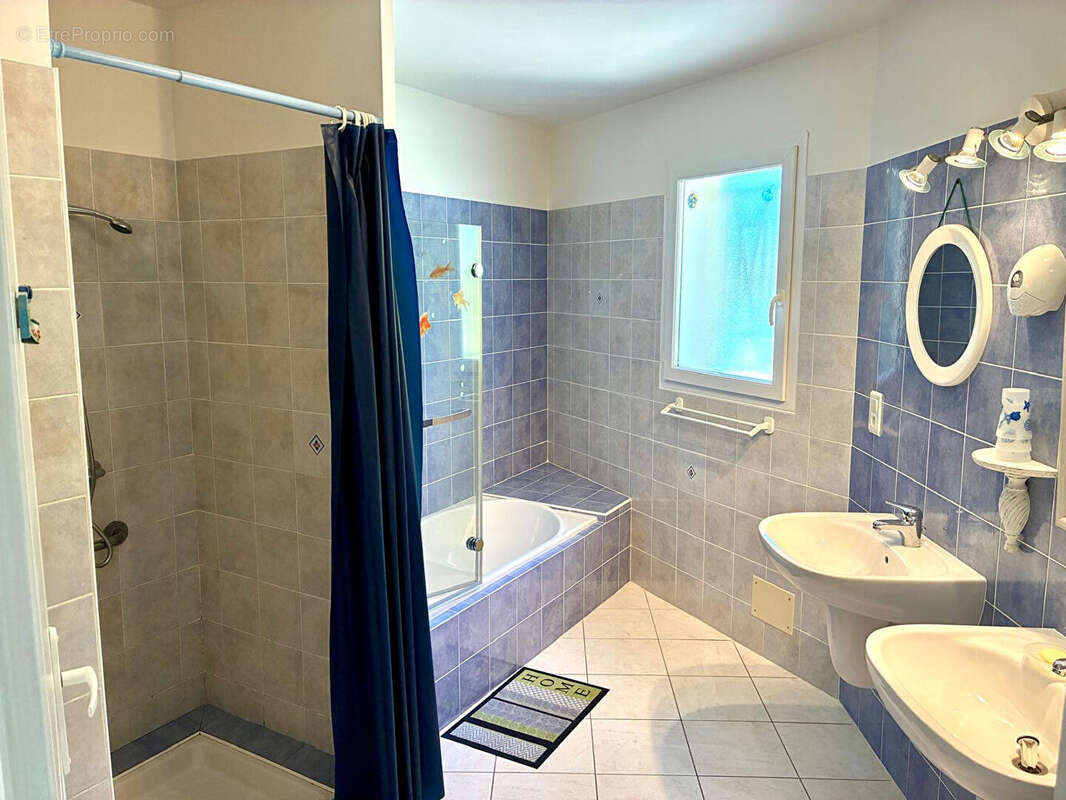 Maison de plain-pied avec piscine au Temple Sur Lot - photo 5