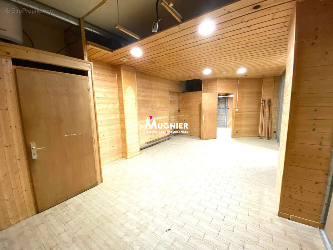 Commerce 102 m² à Taninges  - photo 5