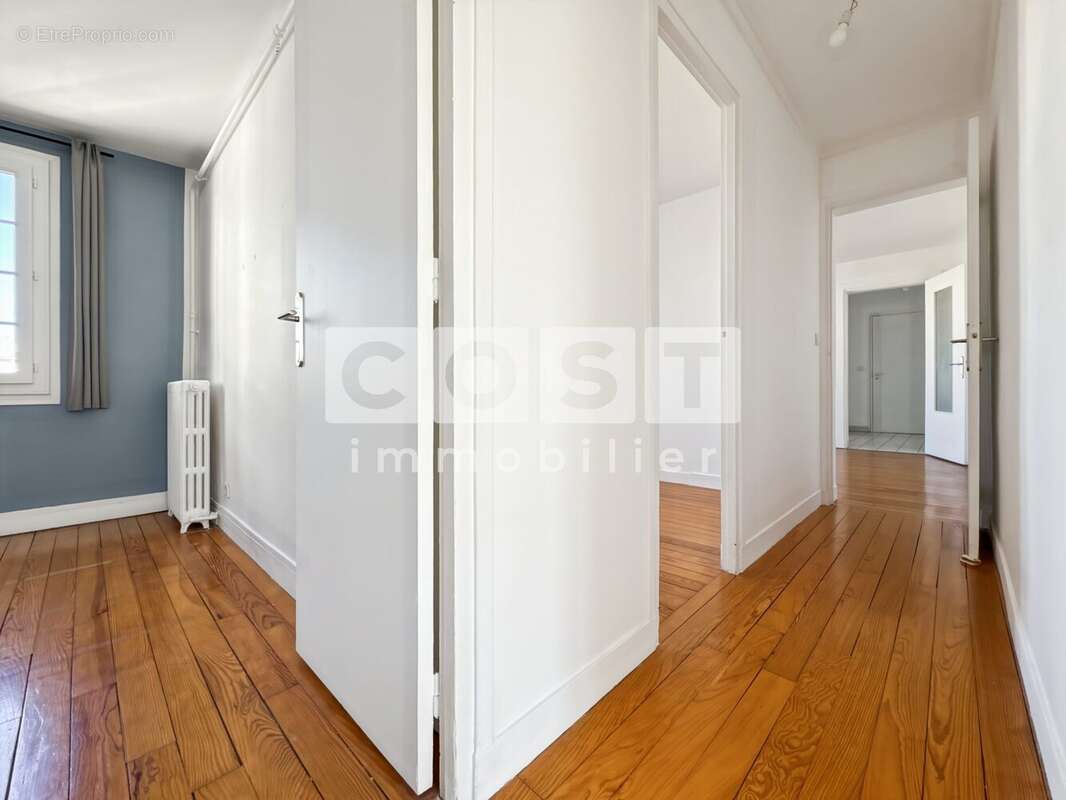Appartement à BOIS-COLOMBES
