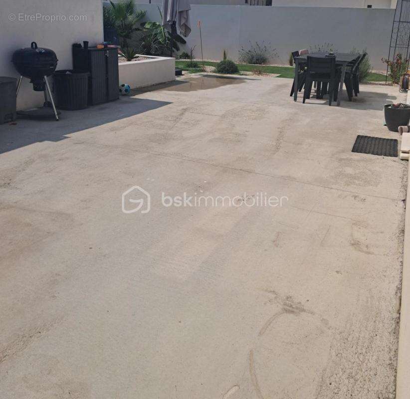 Villa neuve de plain pied avec 3 chambres située dans une impasse sur un terrain clôturé et arboré - photo 24