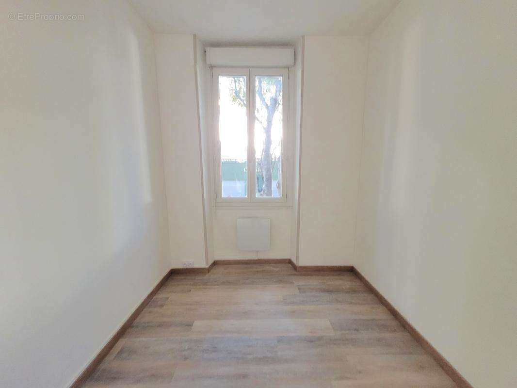 Appartement à MARSEILLE-6E