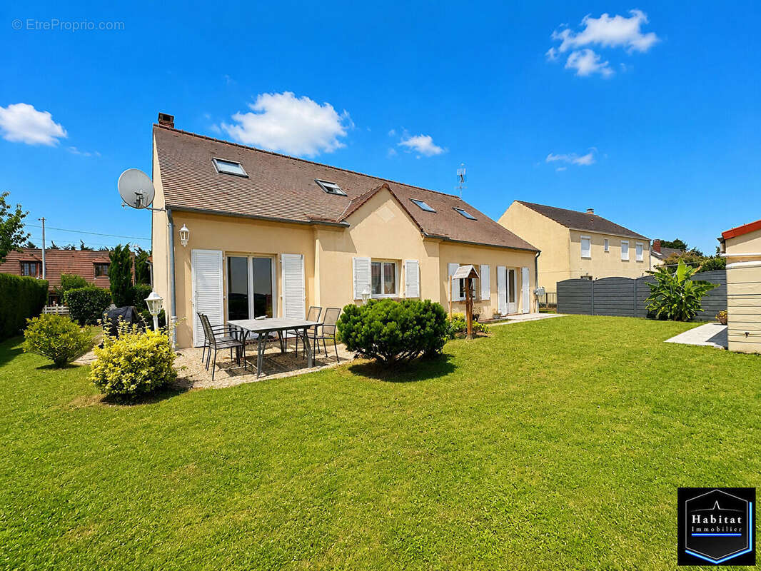 Maison à MARCHEMORET