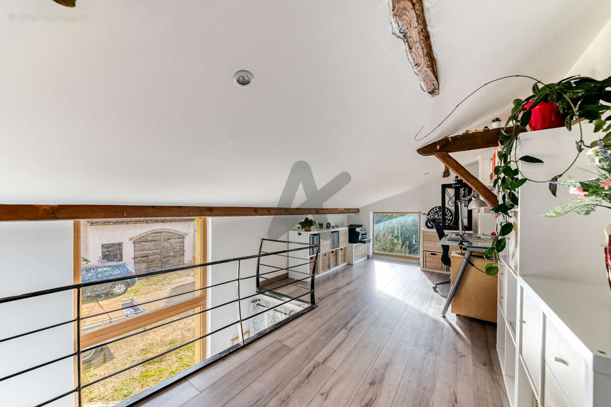 Maison à SAVIGNEUX