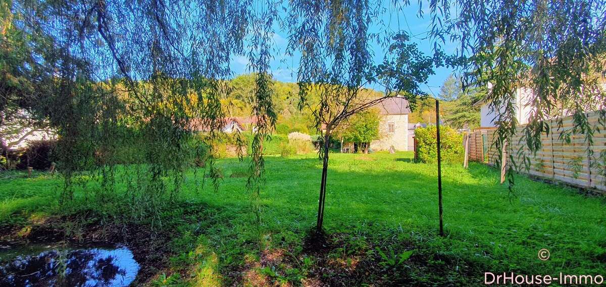 Maison à LE LARDIN-SAINT-LAZARE