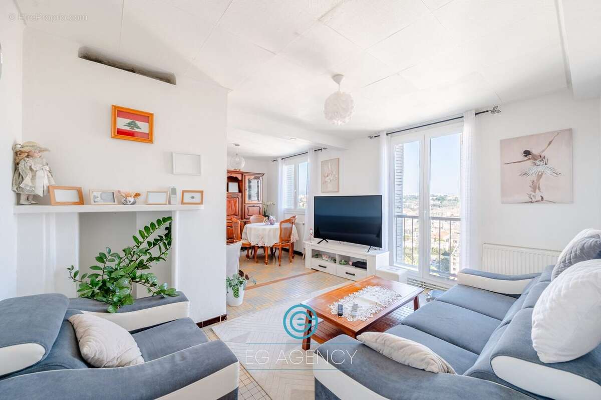 Appartement à MARSEILLE-14E