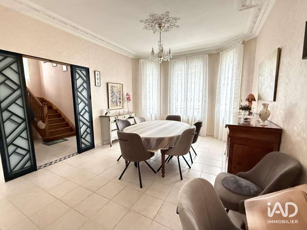 Photo 5 - Maison à COMPIEGNE