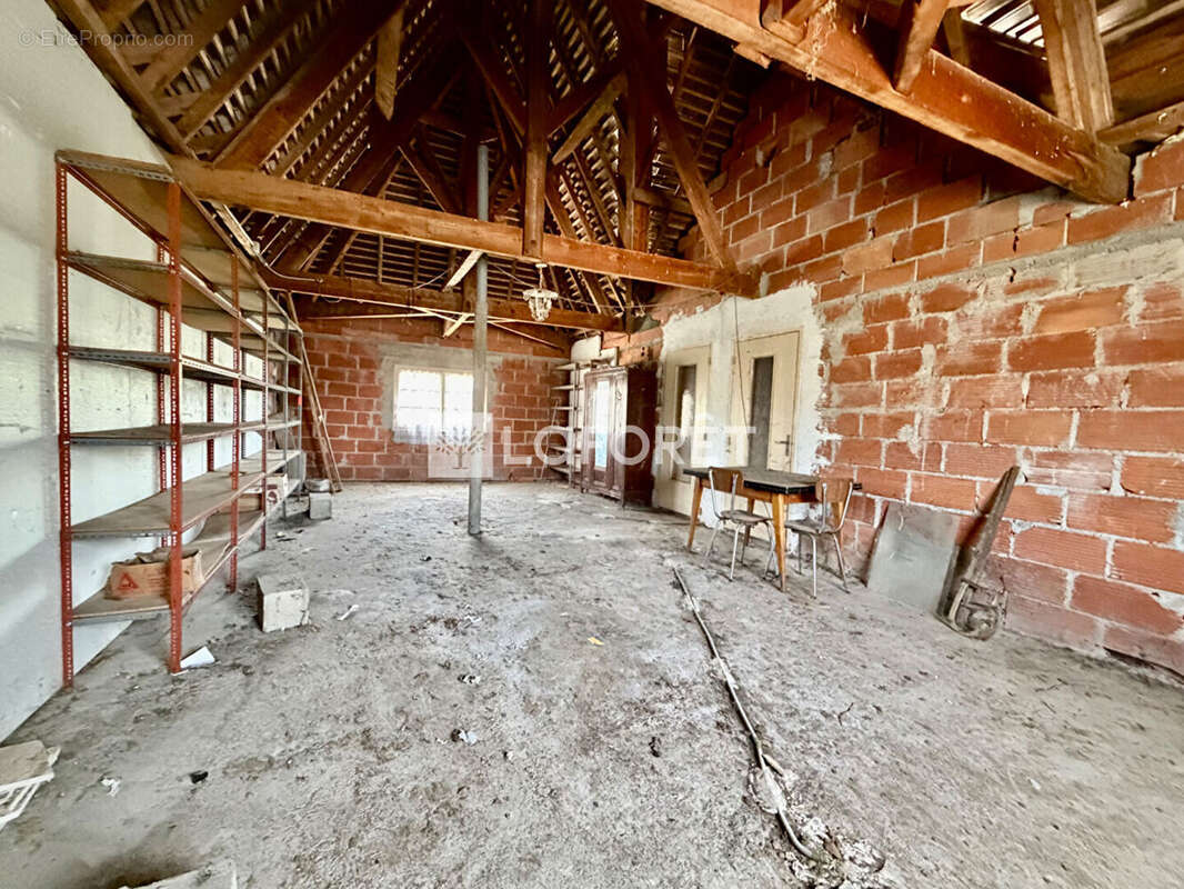 Maison à MERCUES