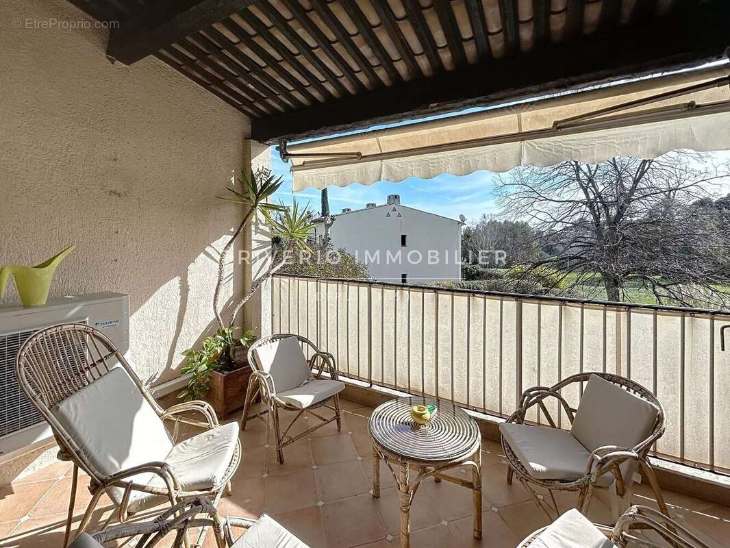 Appartement à VILLENEUVE