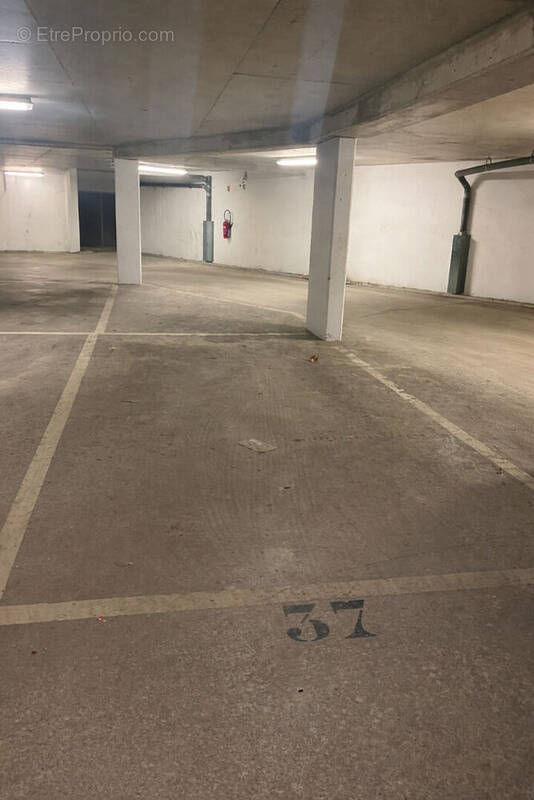 Parking à ANTONY