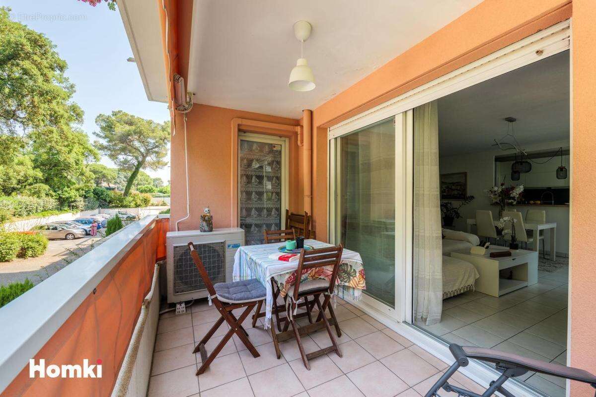 Appartement à VILLENEUVE-LOUBET