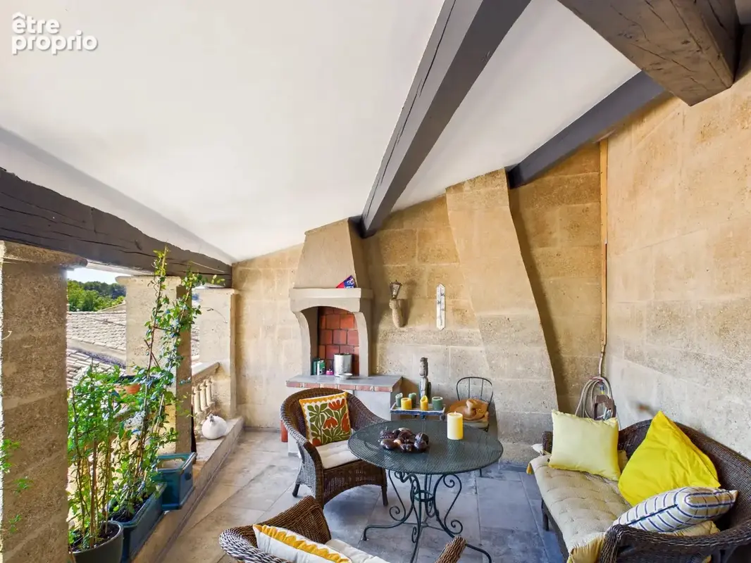 Au cœur de Lambesc – maison de village T5 rénovée avec terrasse, garage et cave - photo 14