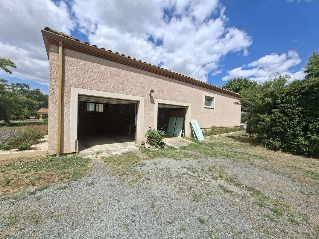 Maison à MONTDRAGON