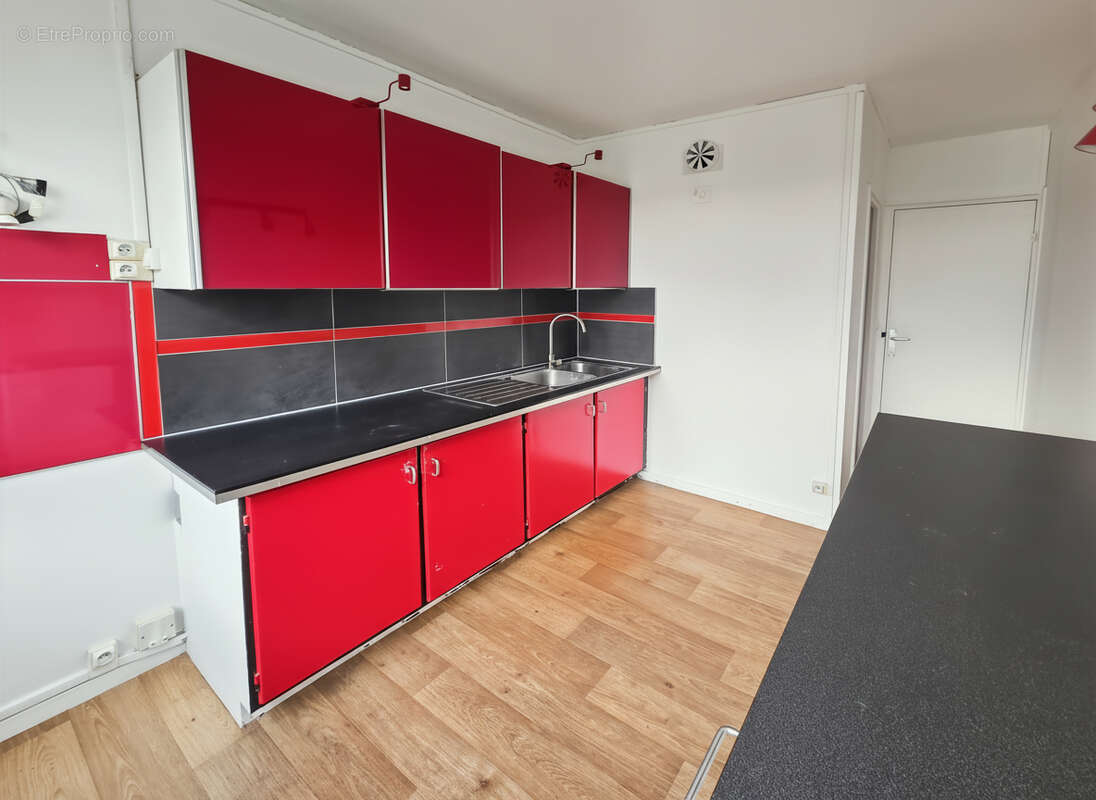 Appartement à VERRIERES-LE-BUISSON