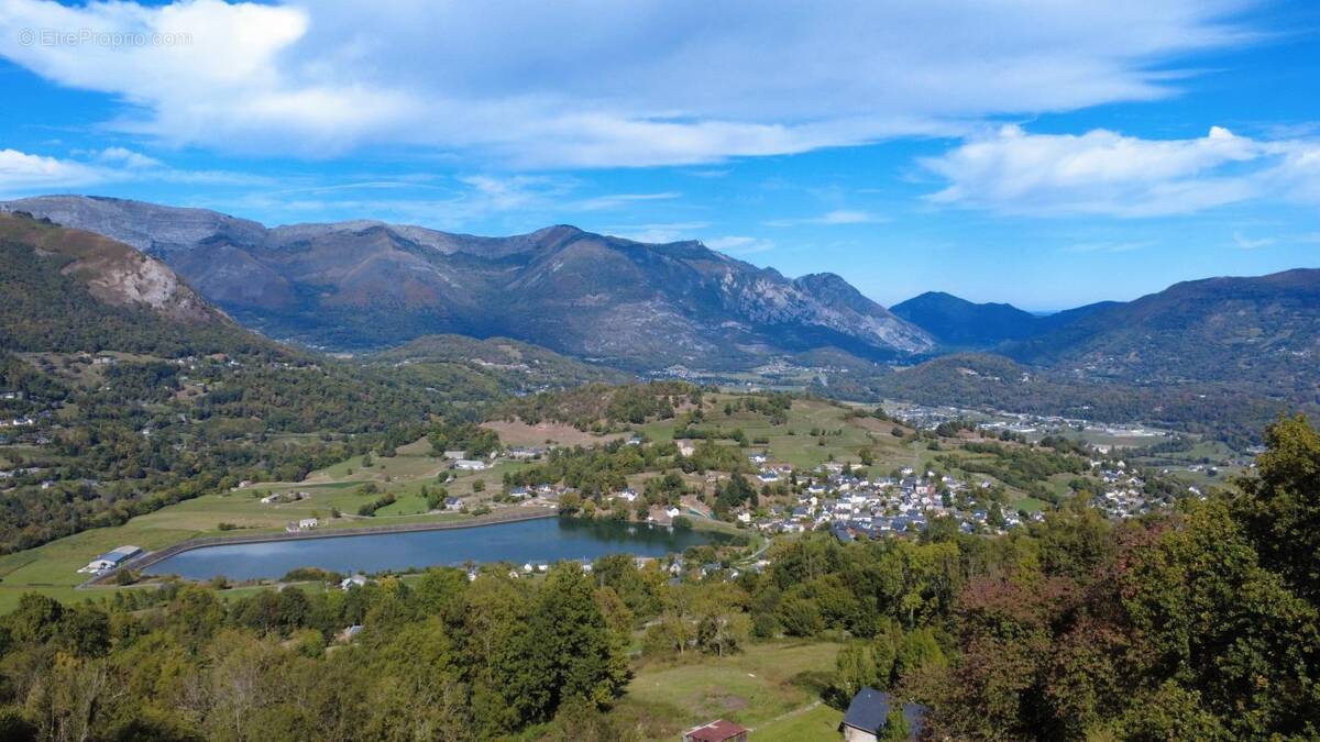 Terrain à ARCIZANS-AVANT