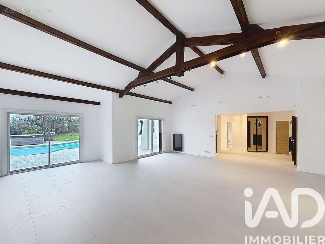 Photo 2 - Maison à DOMMARTIN