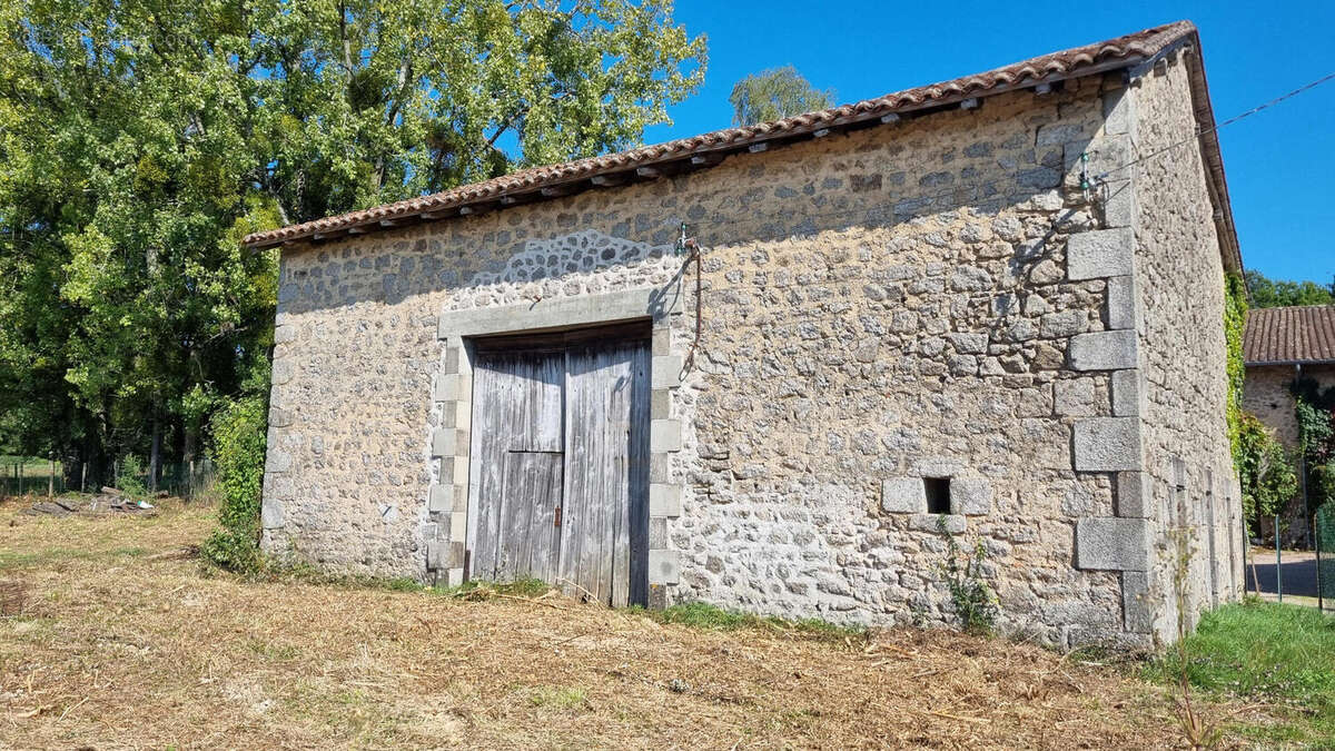 20250919_151125 - Maison à PIEGUT-PLUVIERS