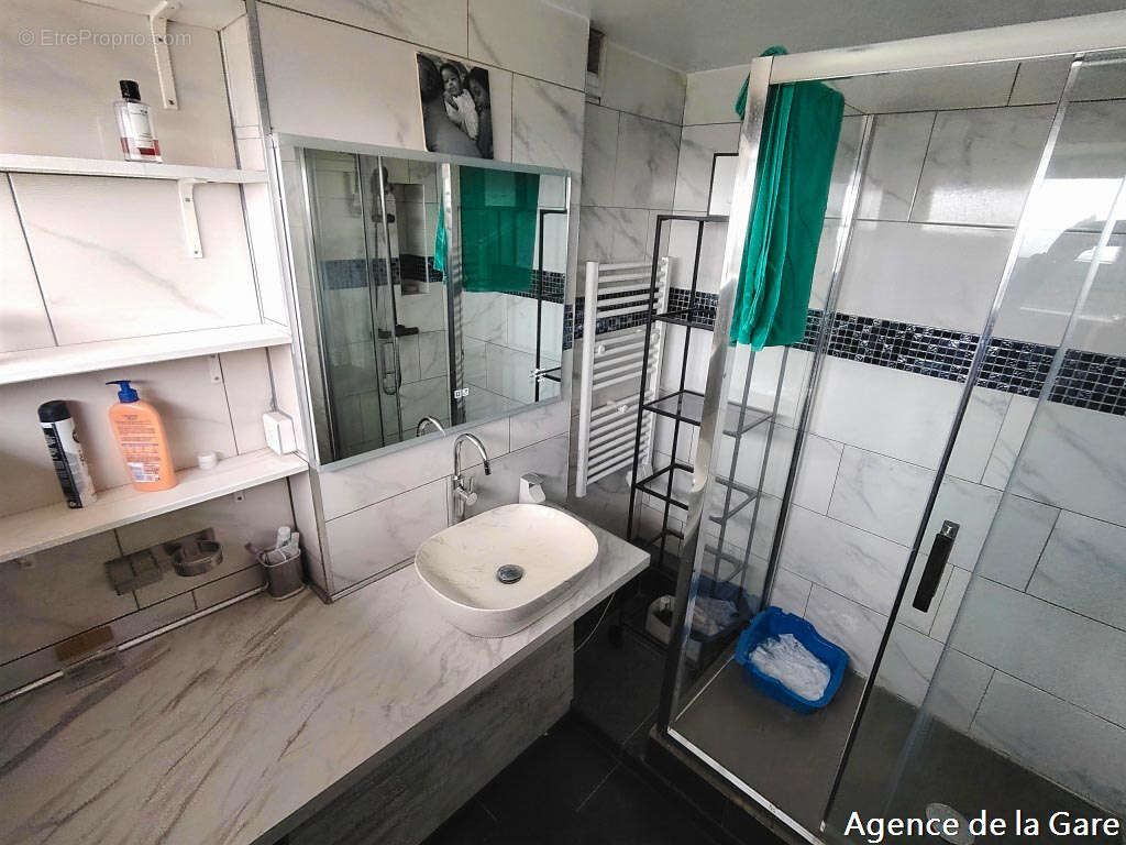Appartement à CARRIERES-SUR-SEINE