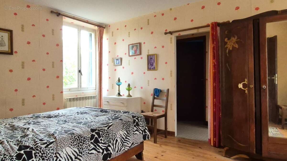 Maison à LURAIS