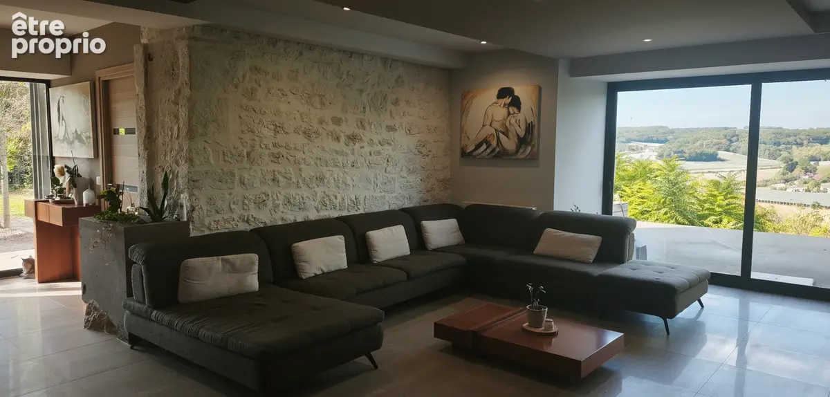 Cazes-Mondenard - Maison de caractère rénovée avec vue exceptionnelle - 185 m² habitables - 4 chambres - 4 015 m² de terrain - photo 2